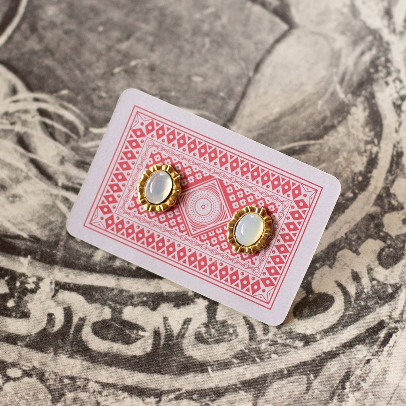 vintage moonstone stud earrings